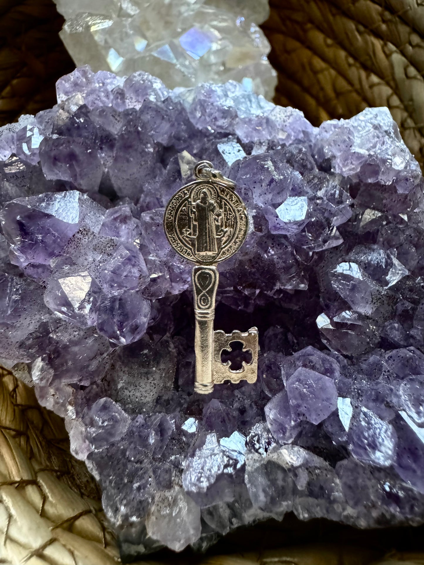 Llave Abre Caminos de San Benito — Colgante en plata de Ley