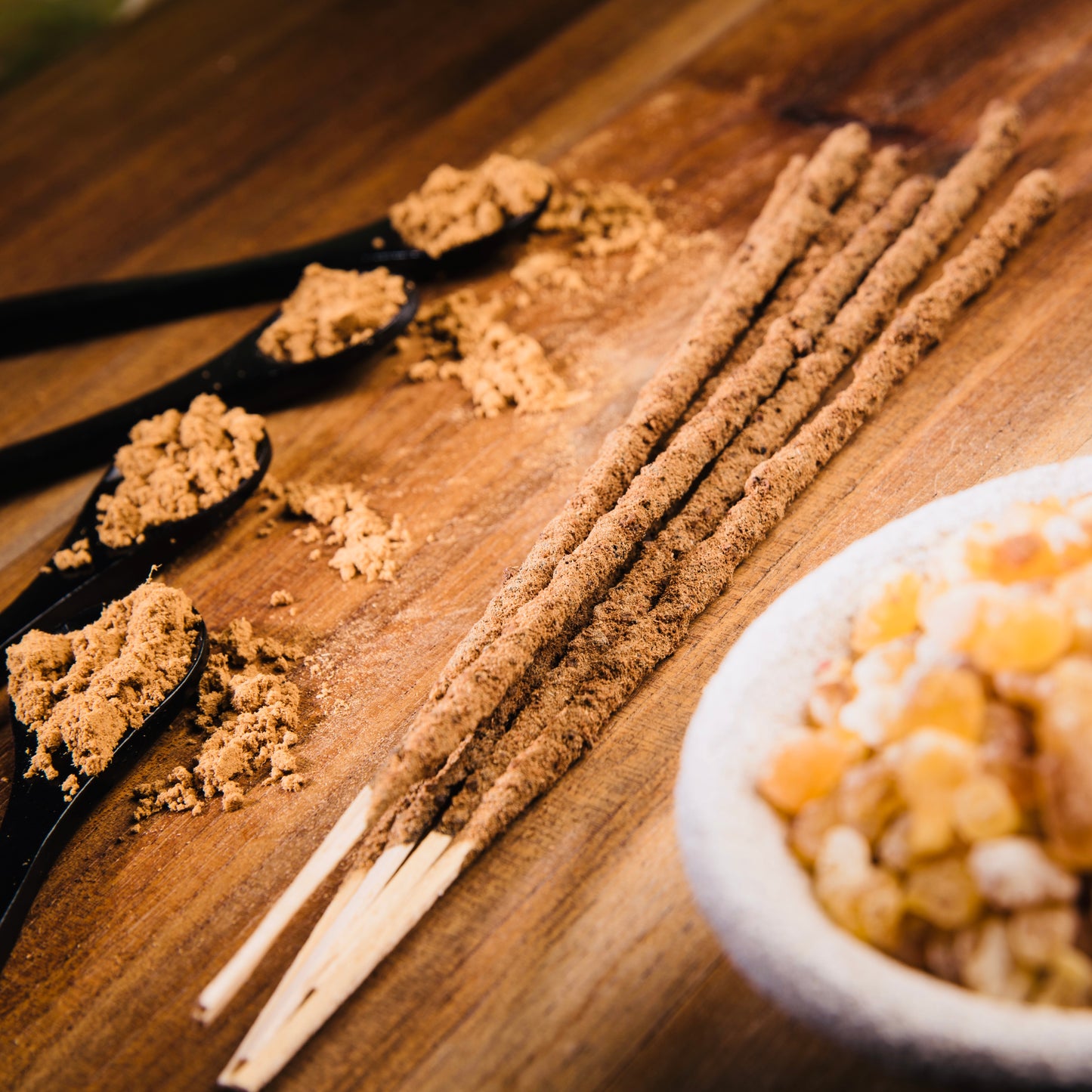 Incienso natural de Sándalo y Olíbano Sagrada Madre