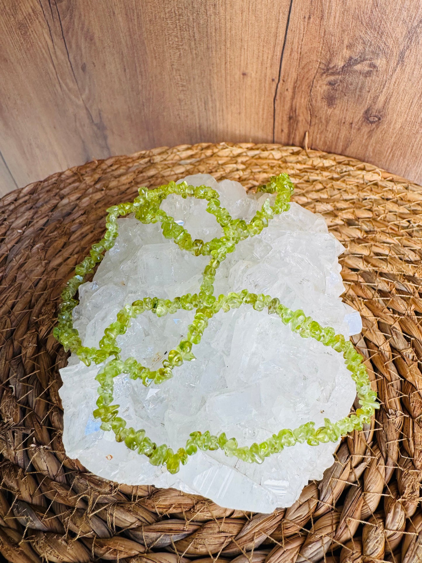 Pulsera de Olivino – Renacimiento, Equilibrio y Luz Interior 💚✨