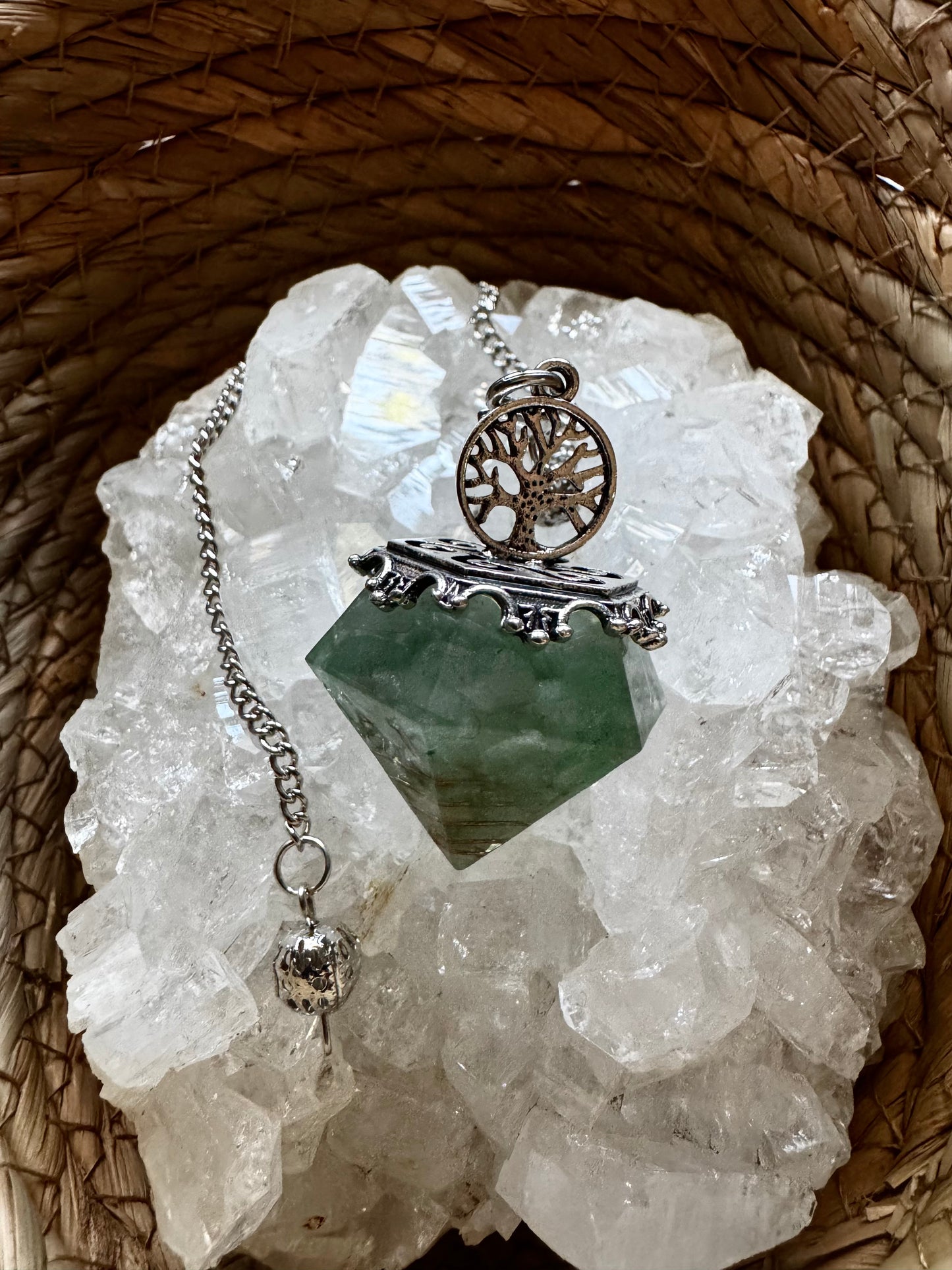 ✨ Péndulo de Aventurina con Árbol de la Vida – Energía, Armonía y Crecimiento