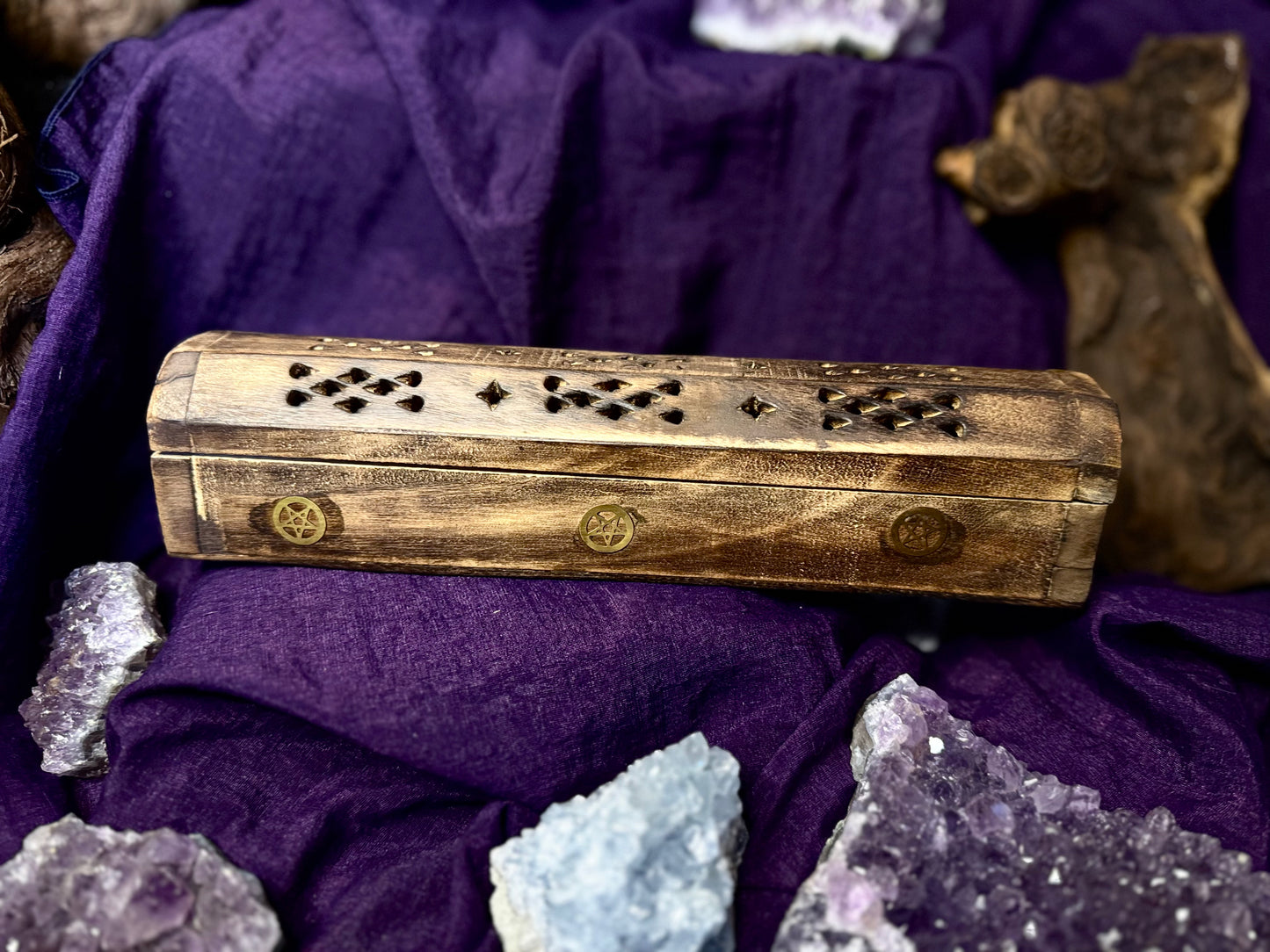 🌿✨ Incensario de Madera Estilo Cofre – Protege y Prolonga tu Incienso ✨🌿