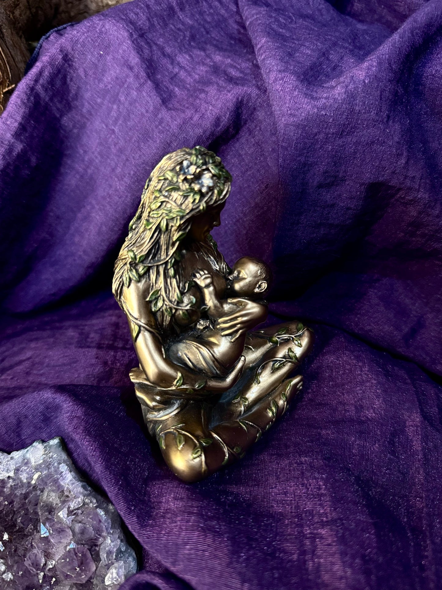 🌍✨ Madre Tierra en Bronce ✨🌍