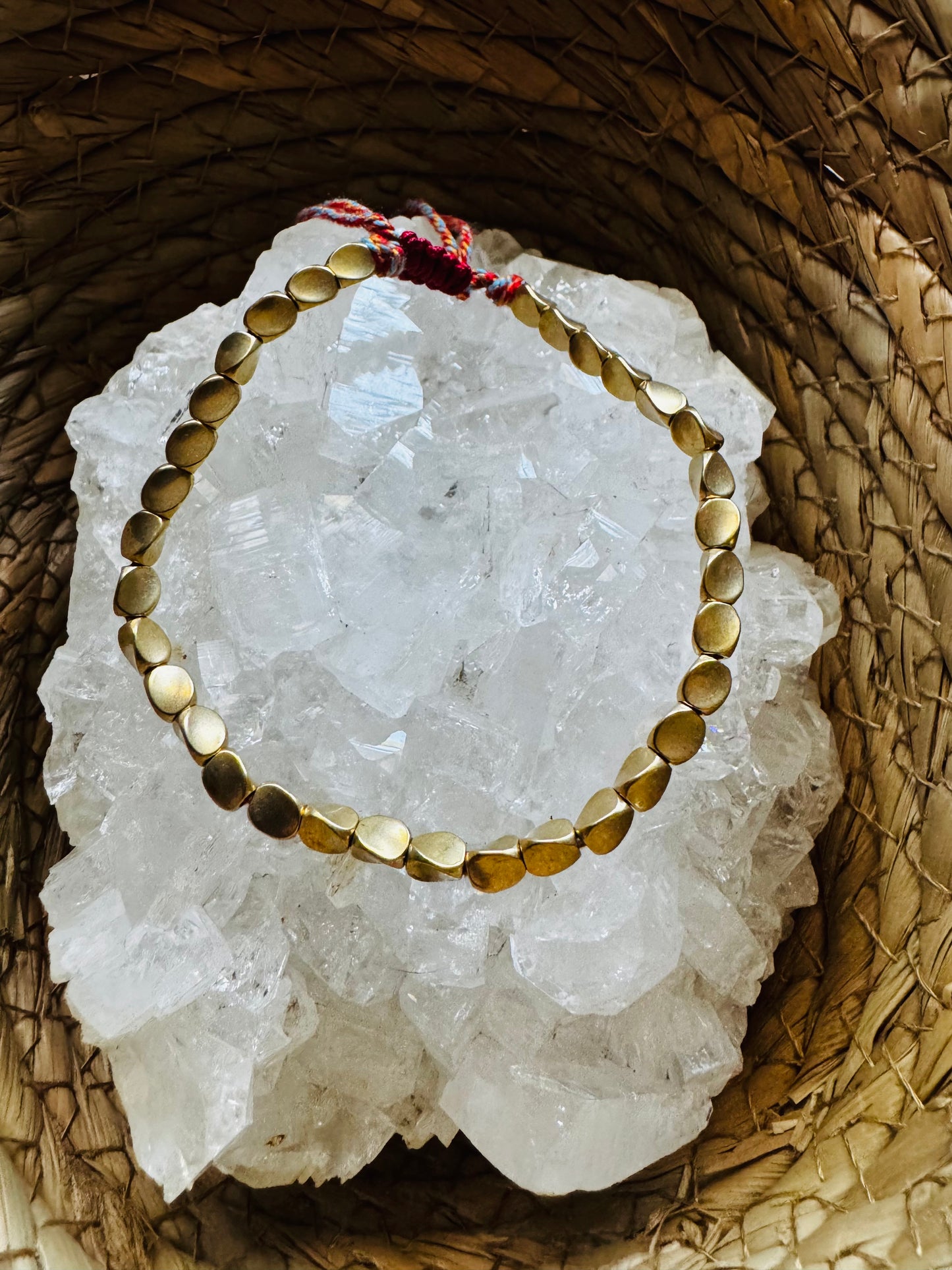 🍀 Pulsera de la Suerte Tibetana – Energía y Equilibrio 🌈