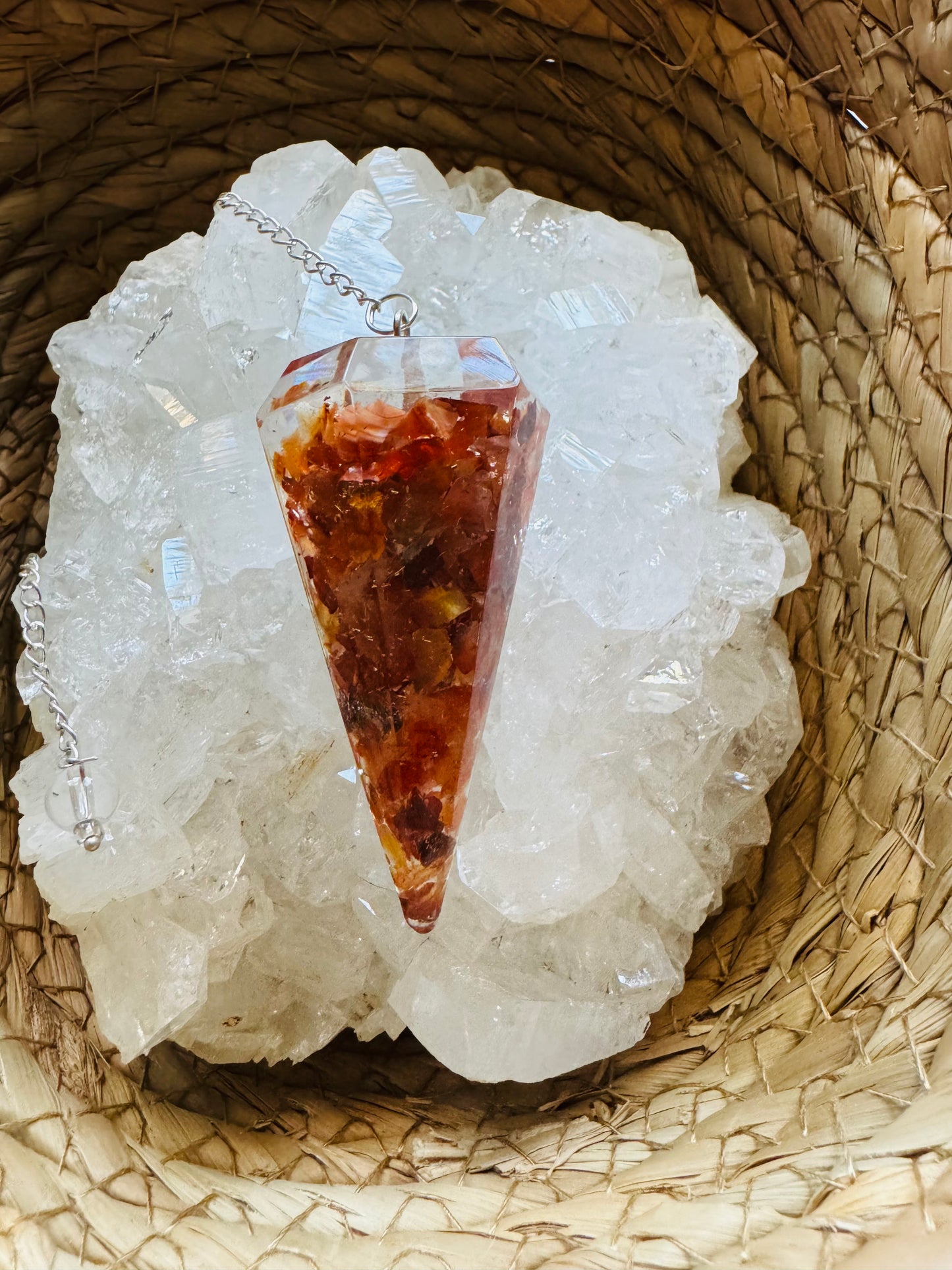 Péndulo Orgonita de Cornalina – Creatividad y Confianza