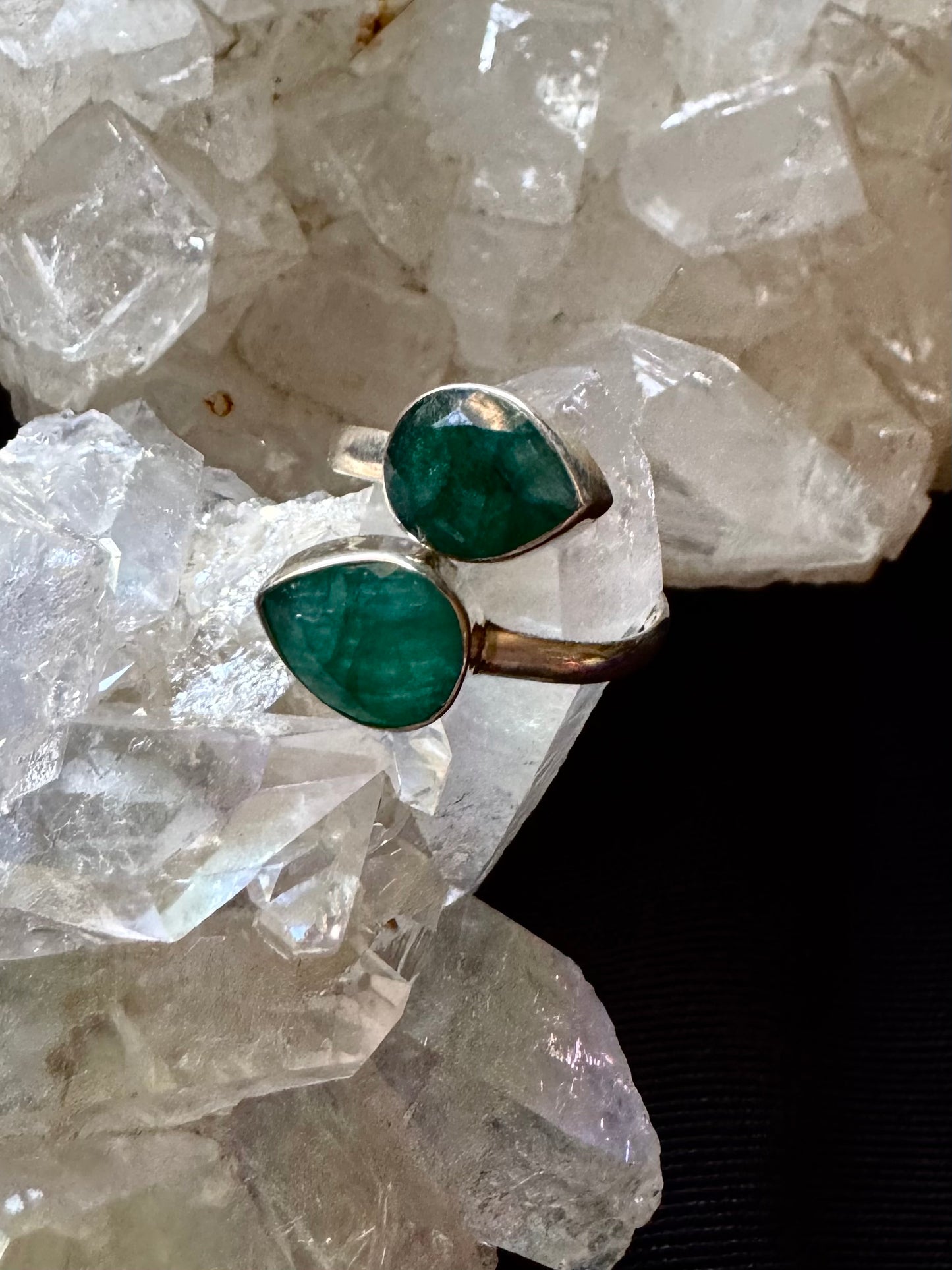 💚✨ Anillo ajustable de plata con Esmeralda ✨💚