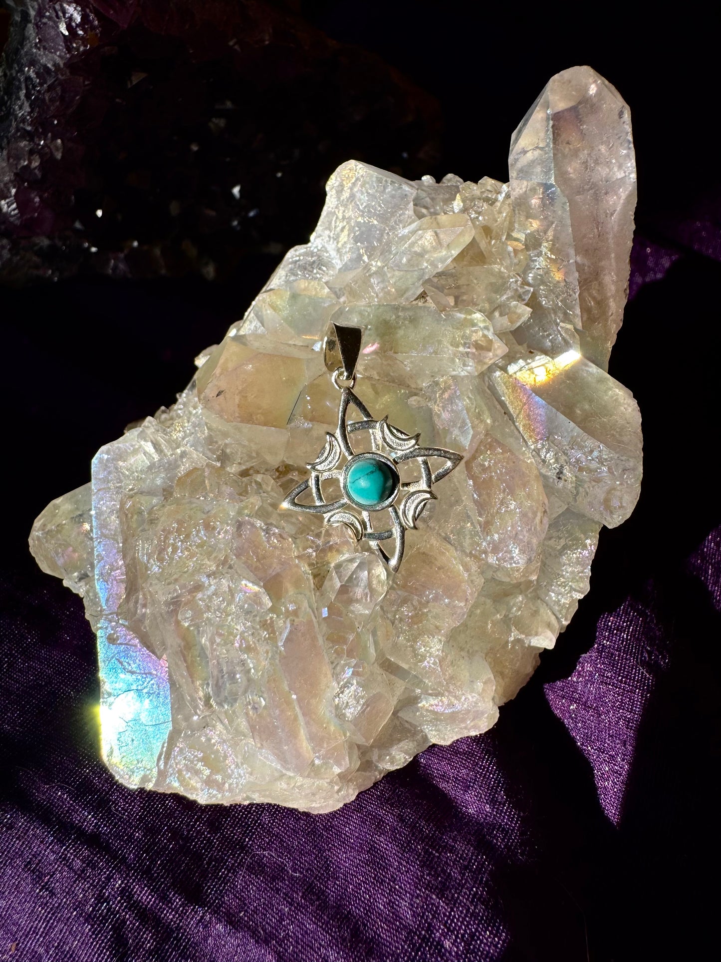 🔮💎 Colgante Nudo de Bruja con Turquesa en Plata 💎🔮