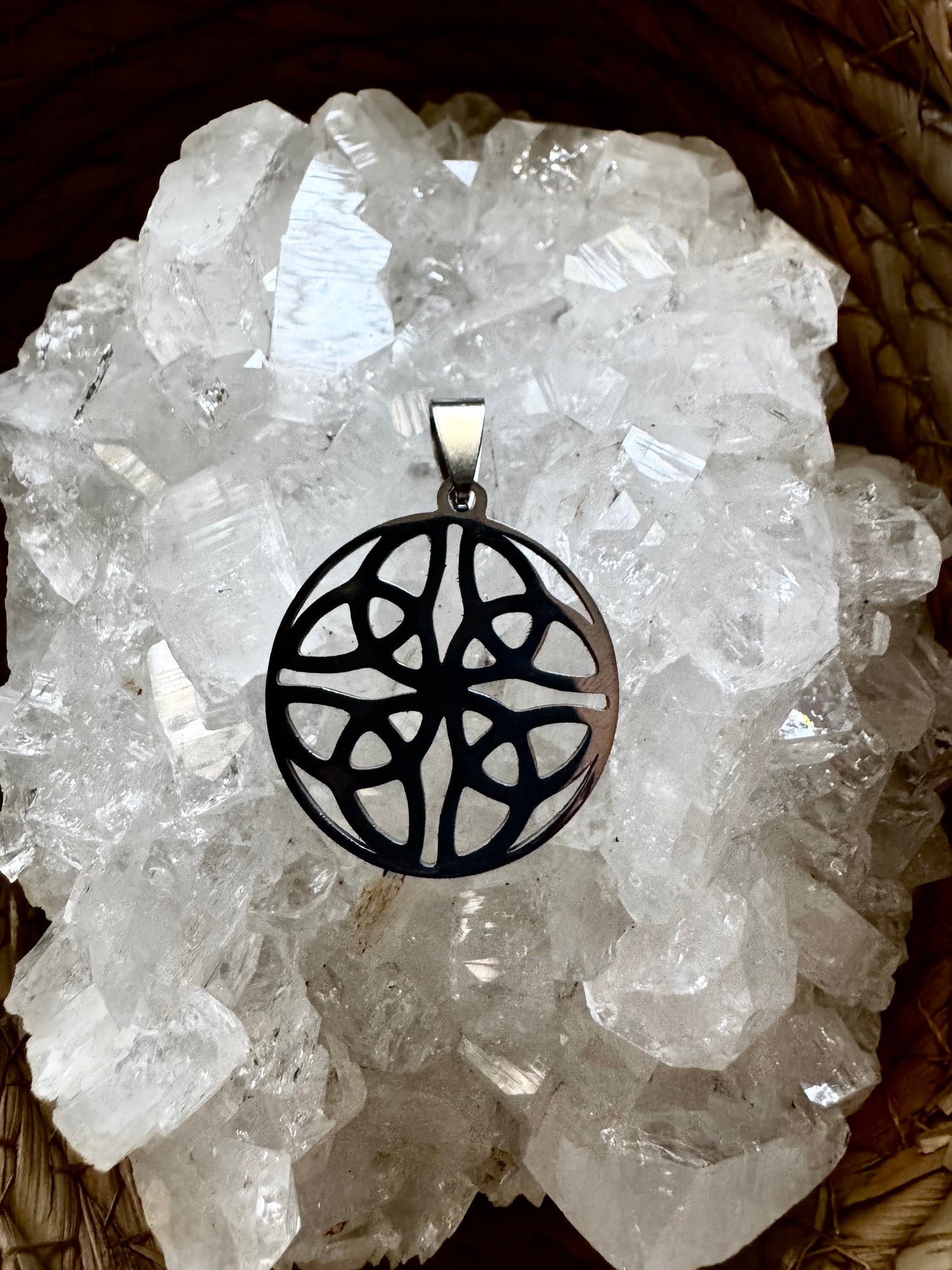 ✨ Colgante Nudo de Dara – Raíz de Sabiduría y Fortaleza ✨