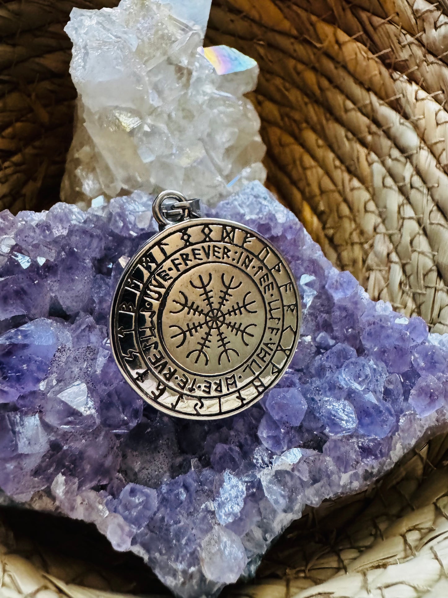 🖤 Collar “Furia de Fenrir” – Desata el poder del lobo legendario ⚔️