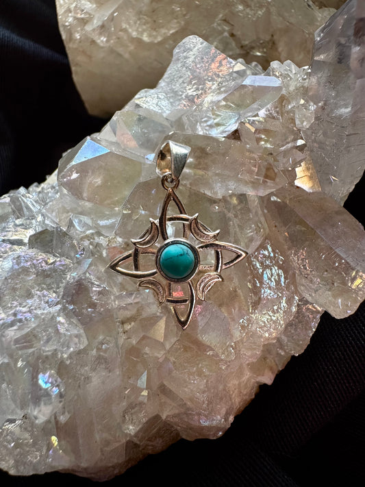 🔮💎 Colgante Nudo de Bruja con Turquesa en Plata 💎🔮