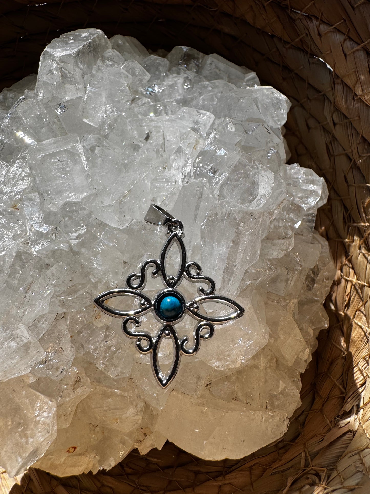 🔮 Nudo de Bruja con Apatito — Inspiración, Claridad y Poder Interior