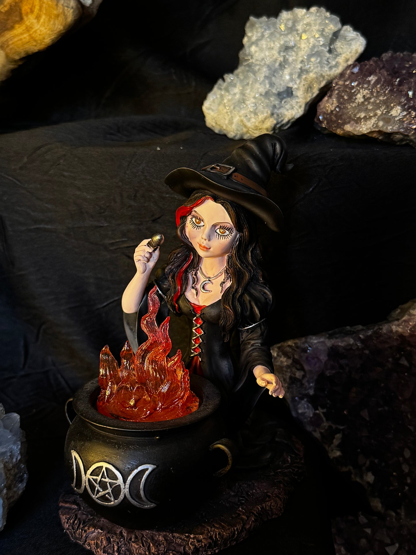 🔥 Bruja del Fuego – Poder y Magia en Tu Hogar 🔥