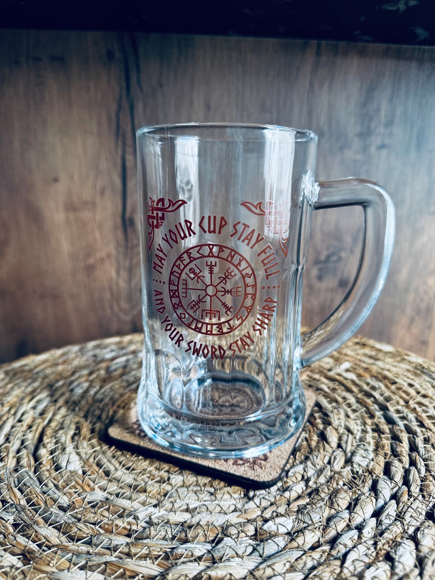 Jarra Vikinga Vegvísir – Brindis del Valhalla