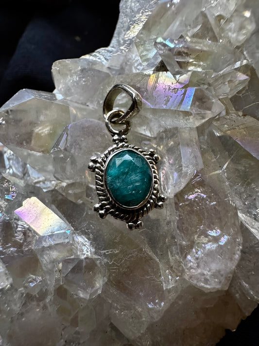 💚✨ Colgante de Plata con Esmeralda ✨💚