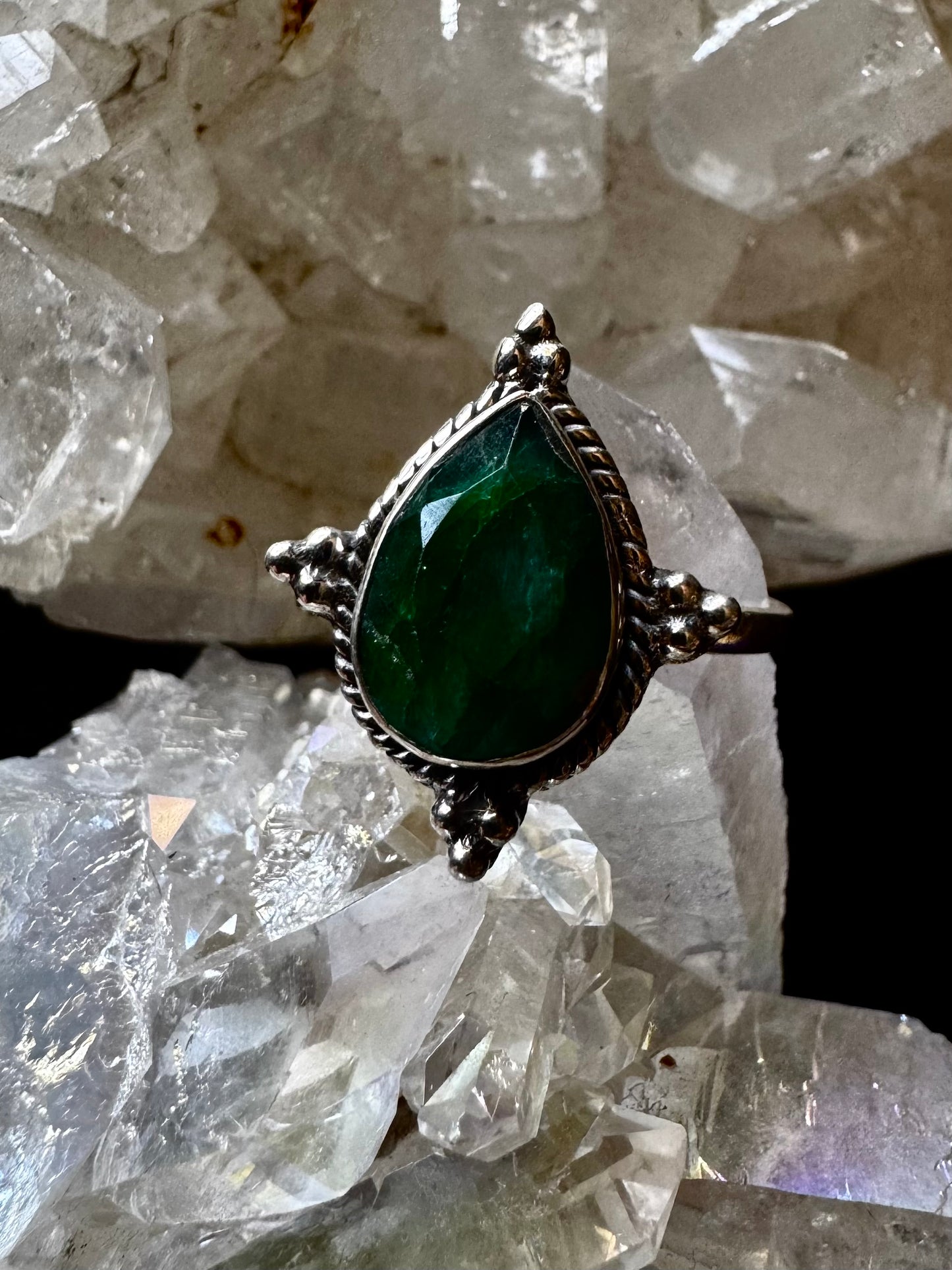 💚 Anillo Ajustable de Esmeralda Facetada en Plata 💚