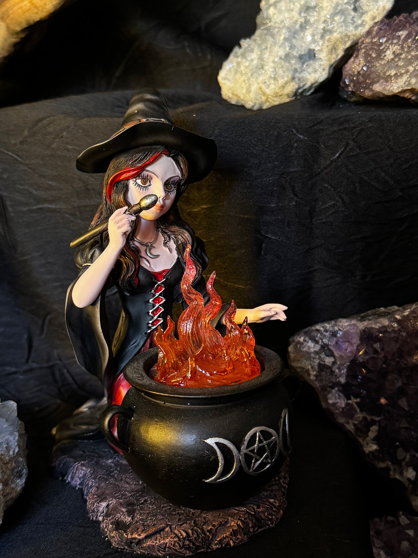 🔥 Bruja del Fuego – Poder y Magia en Tu Hogar 🔥