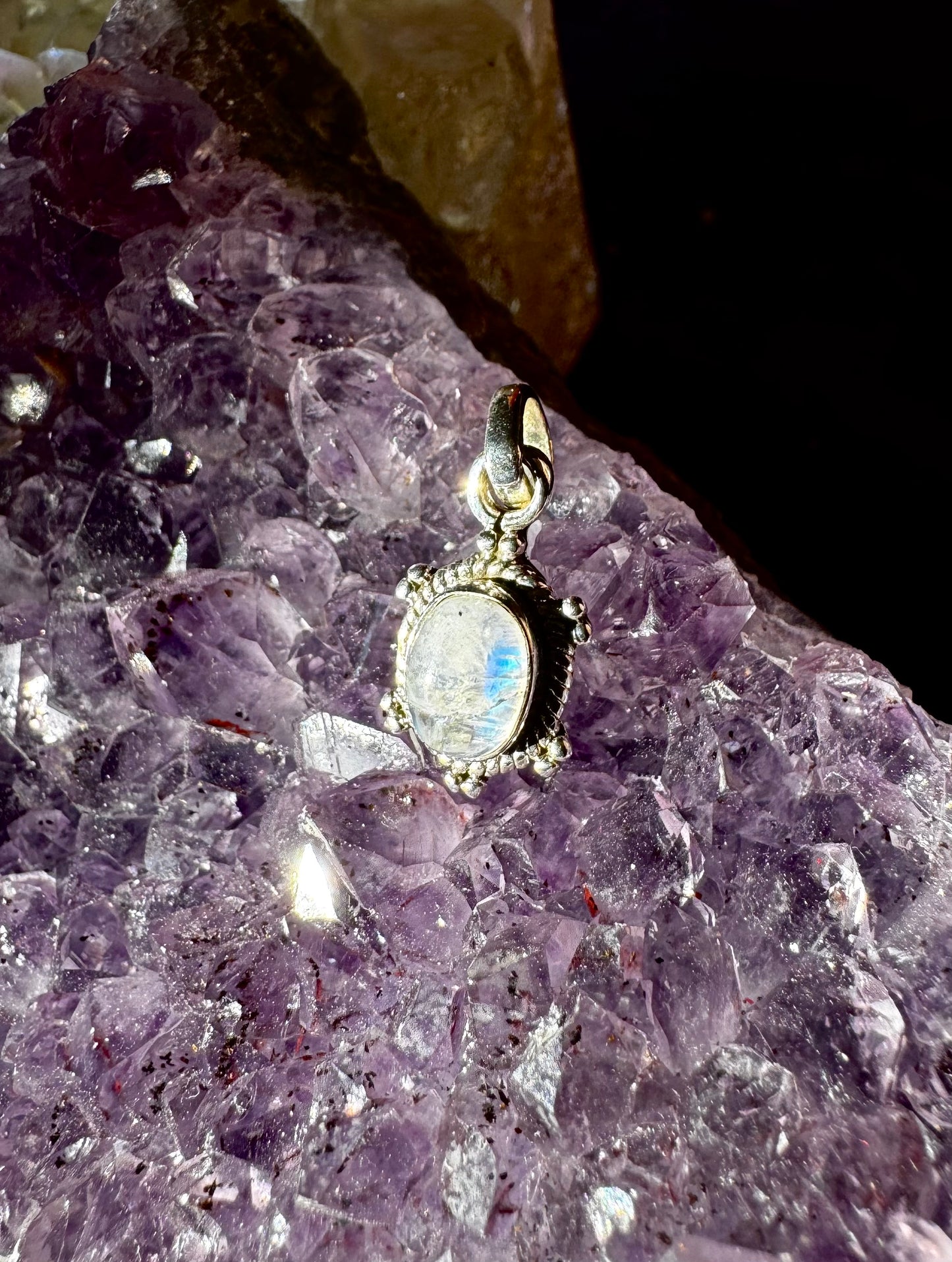 🌙✨ Colgante de Plata con Piedra Luna ✨🌙