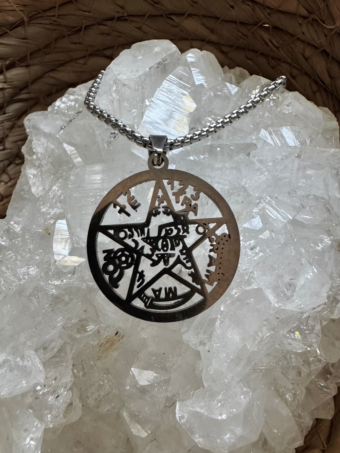 ✴️ Colgante Tetragramatón