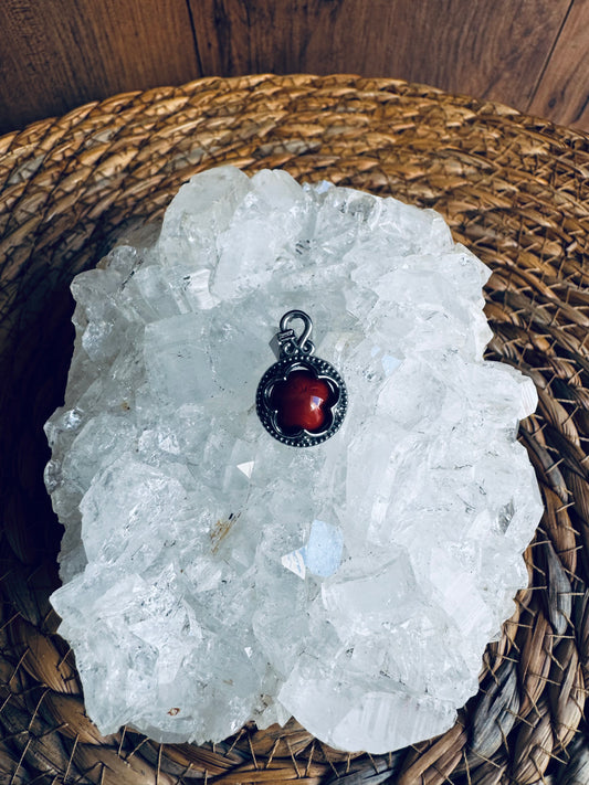 Gotland de acero con jaspe rojo ❤️