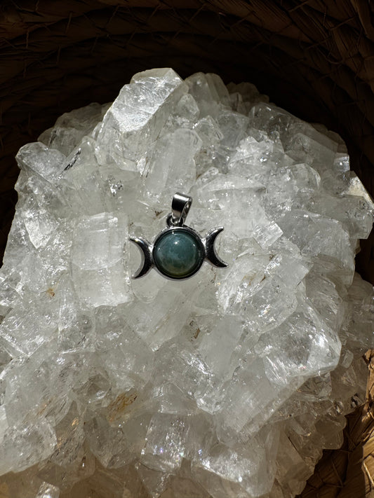 Colgante Triple Diosa con Ágata de la India – Equilibrio y Protección ✨