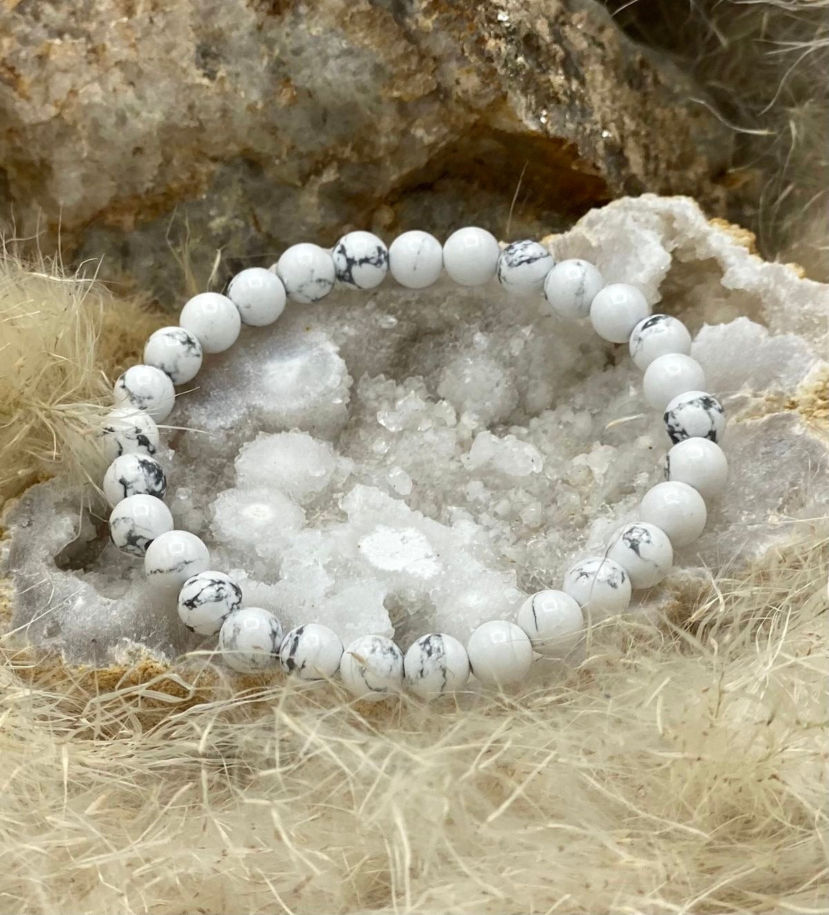 Pulsera de Howlita · Serenidad y Paz Interior 🙏🏻
