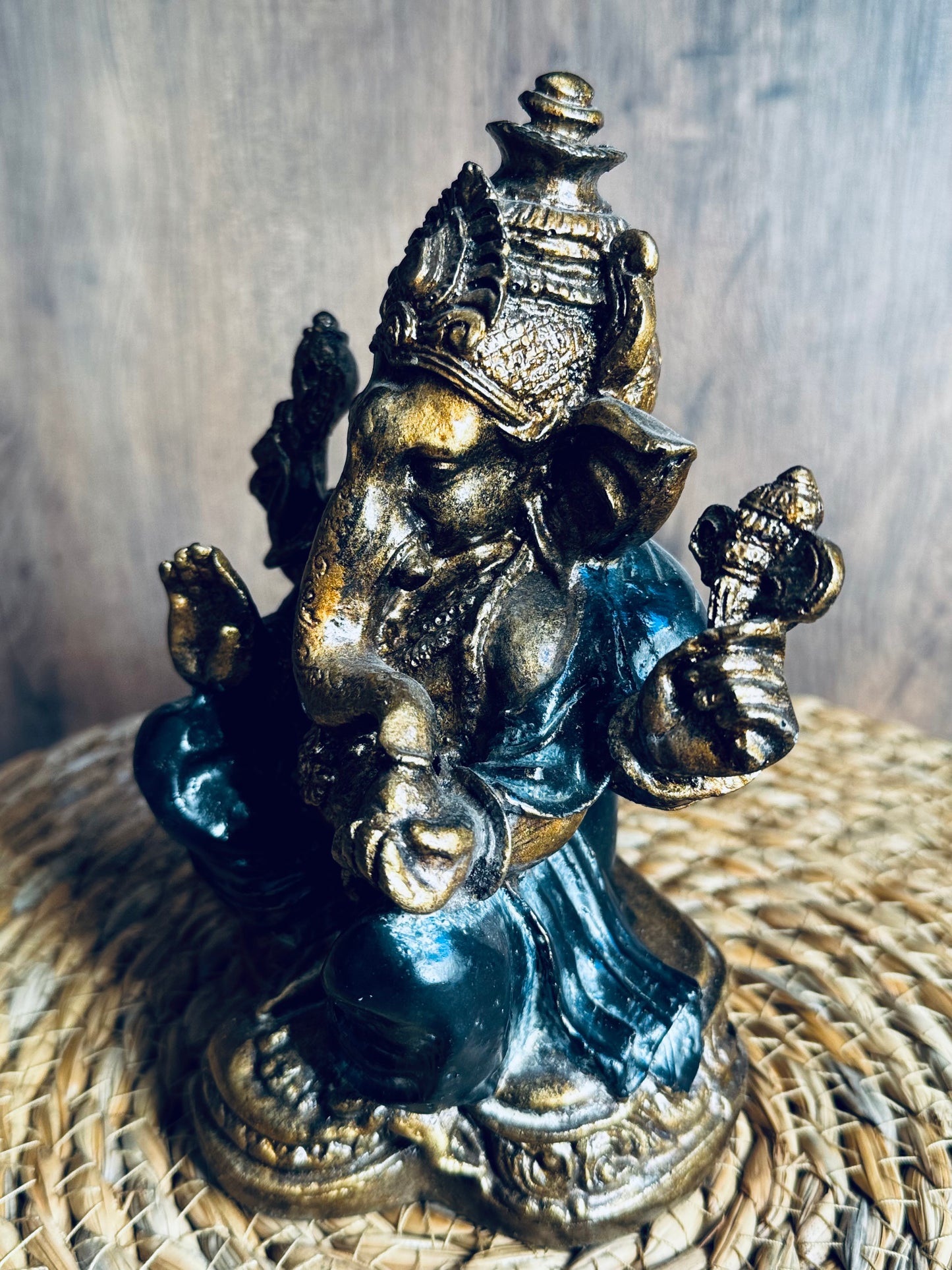 Figura de Gaṇeśa – Dios de la Sabiduría y Removedor de Obstáculos