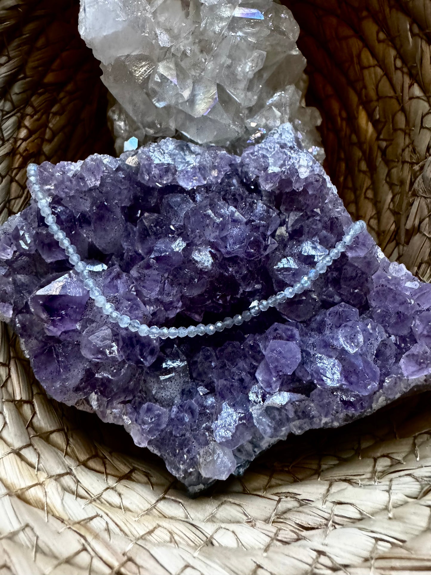 🔮 Gargantilla de Labradorita Facetada — Protección y Despertar Espiritual