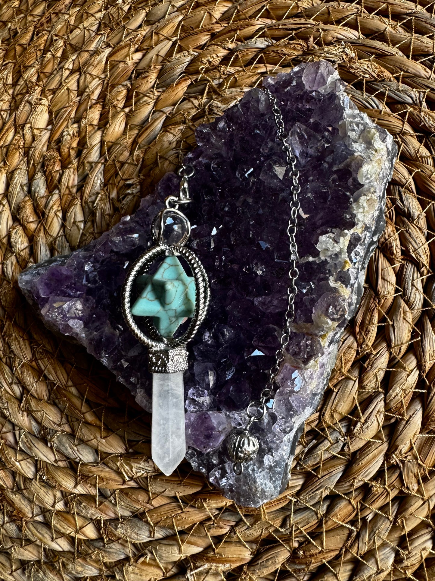 🔯 Péndulo Merkaba de Turquesina con Punta de Cuarzo Blanco – Protección, claridad y expansión espiritual 🔯