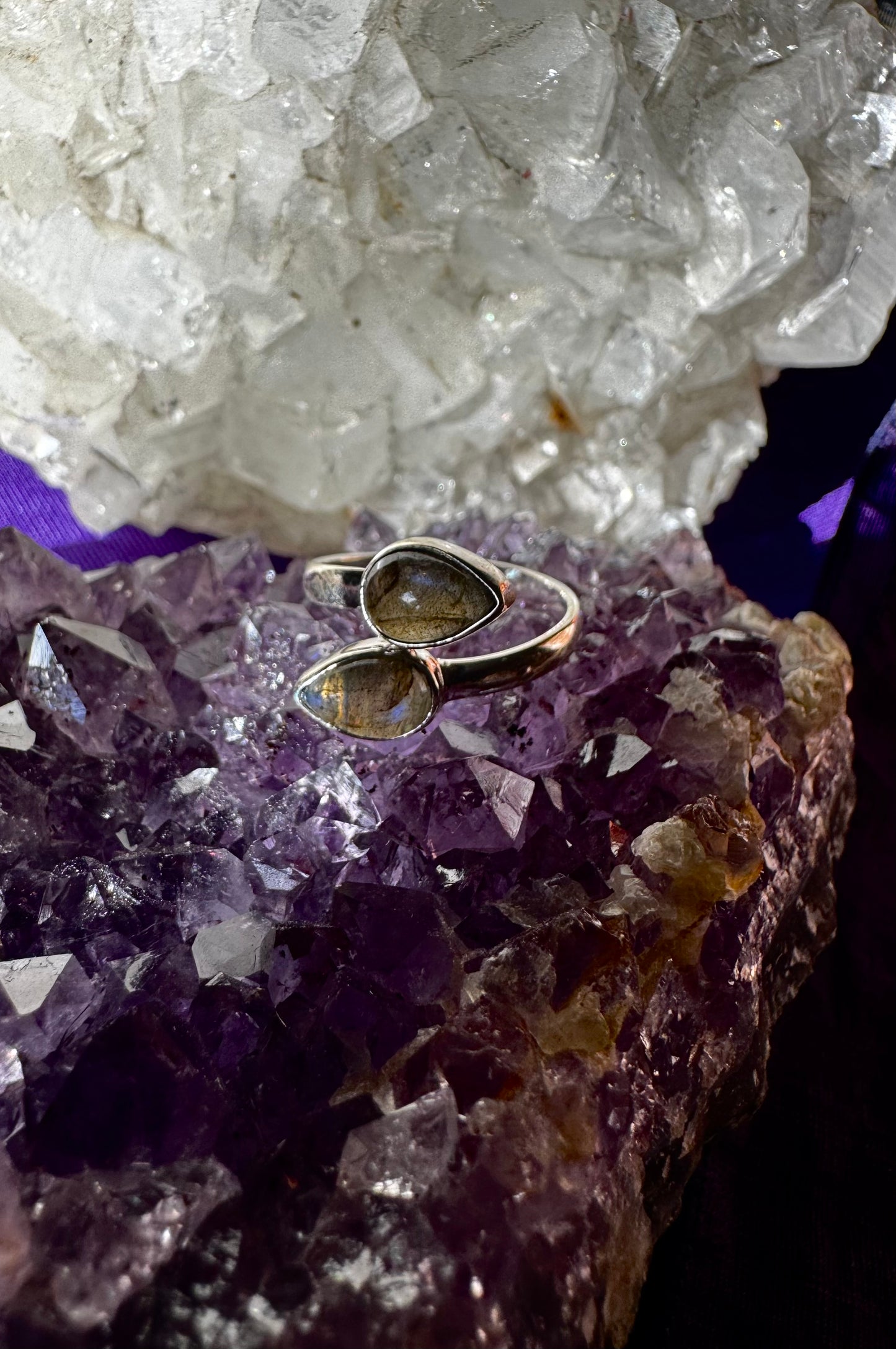 💍🌙 Anillo Ajustable de Plata con Doble Labradorita 🌙💍